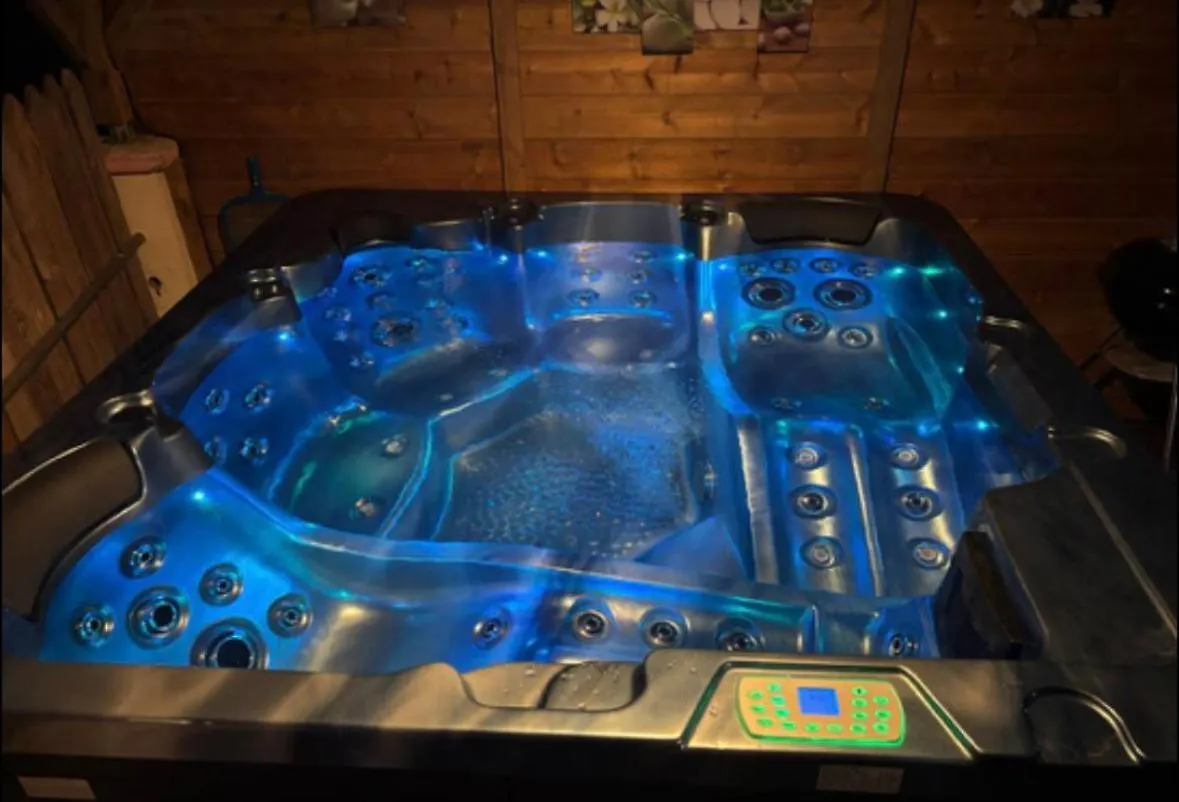 Gwada-Zen-Breizh 3 Hebergements Au Choix 1 Avec Piscine Privee, 1 Avec Jacuzzi Prive, 1 Simple Sans Piscine Ni Jacuzzi Deshaies